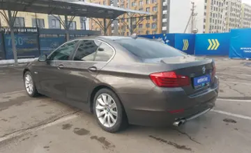 BMW 5 серии 2014 года за 8 000 000 тг. в Алматы фото 4