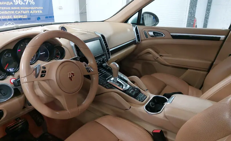 Porsche Cayenne 2012 года за 16 500 000 тг. в Астана фото 5