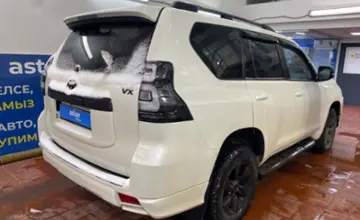 Toyota Land Cruiser Prado 2021 года за 30 000 000 тг. в Астана