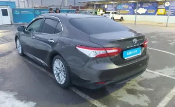 Toyota Camry 2019 года за 16 500 000 тг. в Шымкент фото 4