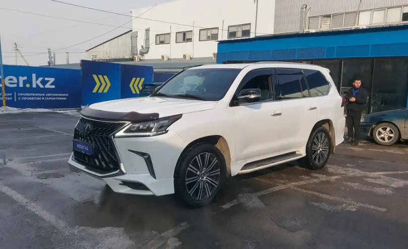 Lexus LX 2017 года за 39 000 000 тг. в Алматы