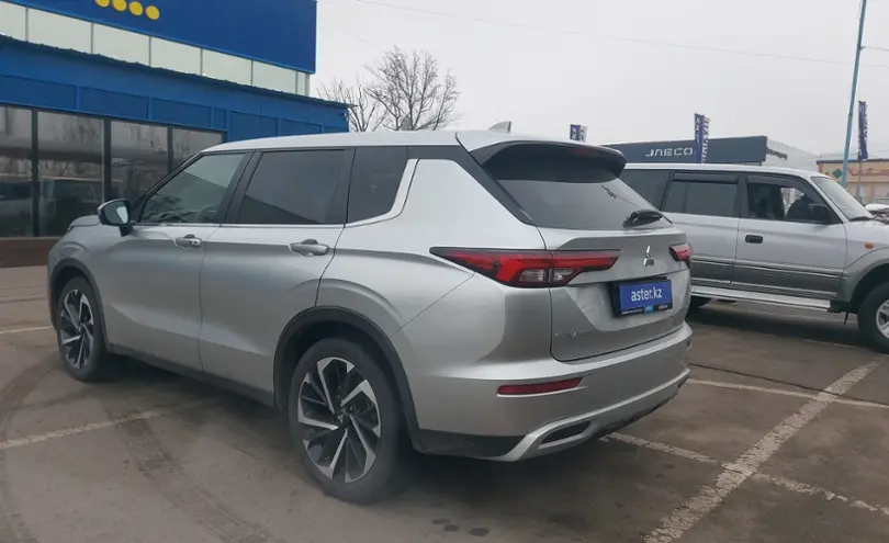 Mitsubishi Outlander 2022 года за 16 700 000 тг. в Алматы фото 4
