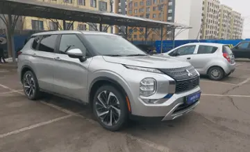 Mitsubishi Outlander 2022 года за 16 700 000 тг. в Алматы фото 2