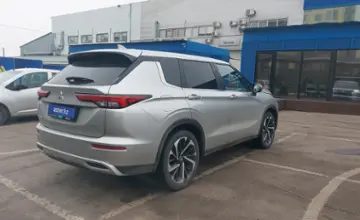 Mitsubishi Outlander 2022 года за 16 700 000 тг. в Алматы фото 3