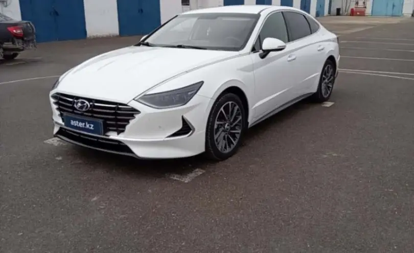 Hyundai Sonata 2020 года за 13 000 000 тг. в Актау