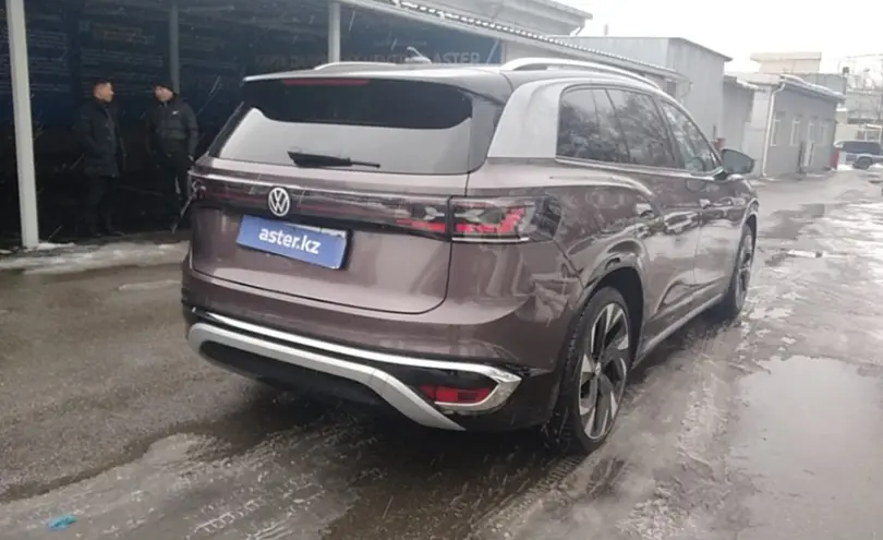 Volkswagen ID.6 2022 года за 16 000 000 тг. в Алматы фото 5