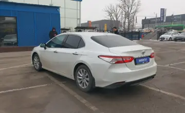 Toyota Camry 2019 года за 14 500 000 тг. в Алматы фото 4