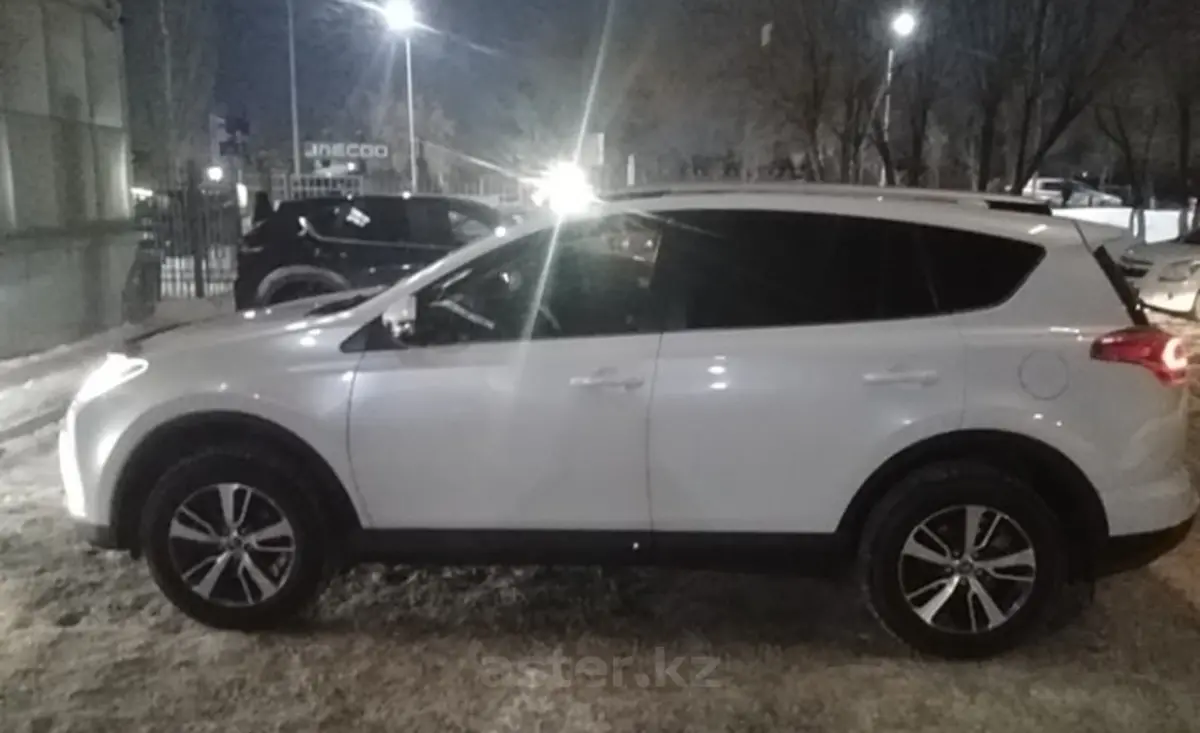 Toyota RAV4 2015