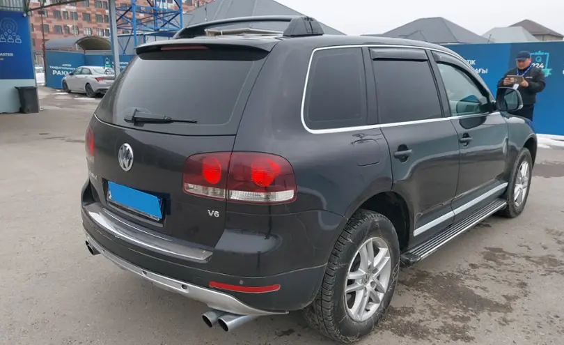 Volkswagen Touareg 2007 года за 6 500 000 тг. в Шымкент фото 3