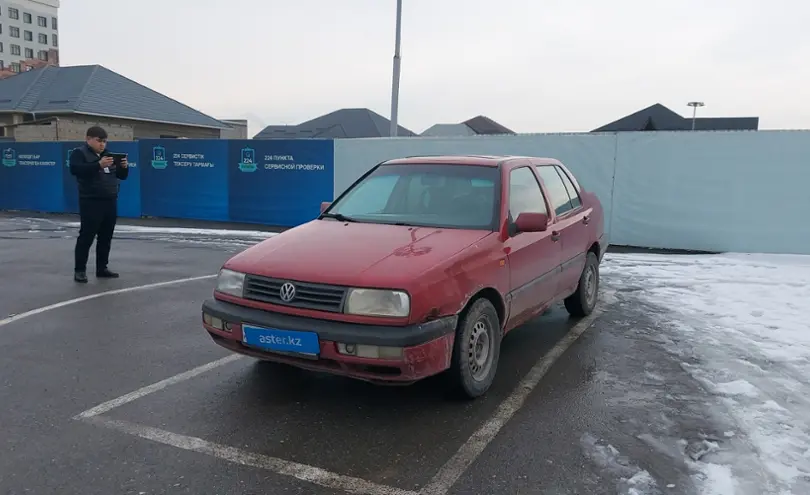 Volkswagen Vento 1992 года за 950 000 тг. в Шымкент