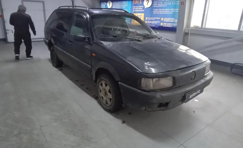 Volkswagen Passat 1993 года за 1 400 000 тг. в Уральск фото 3