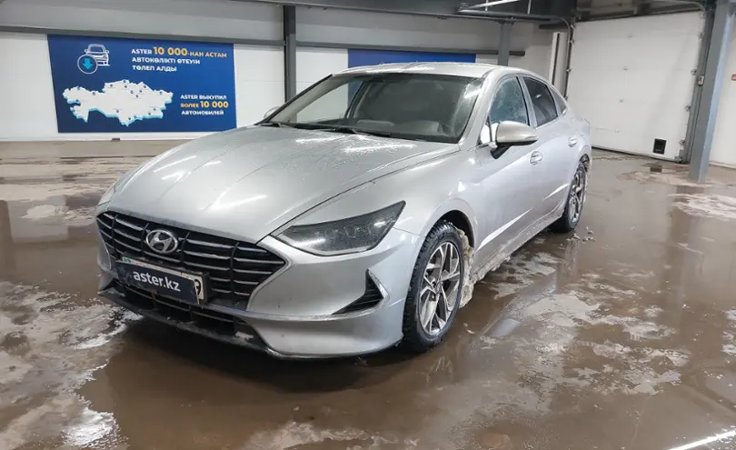 Hyundai Sonata 2020 года за 11 000 000 тг. в Астана