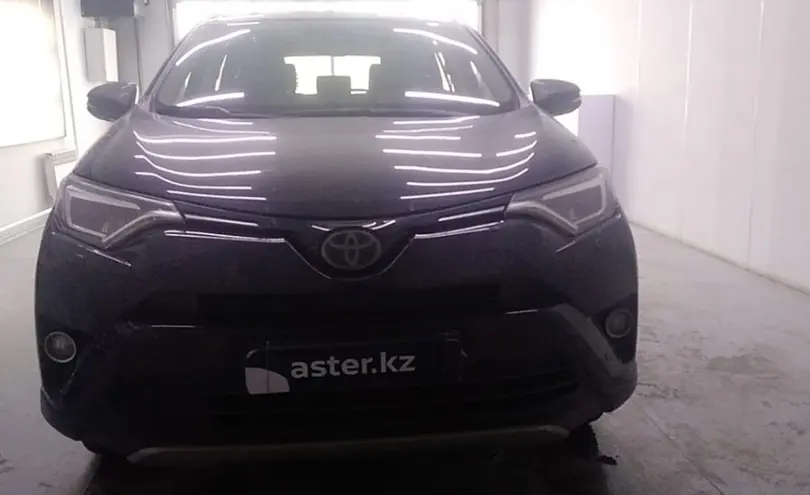 Toyota RAV4 2016 года за 17 400 000 тг. в Павлодар фото 2