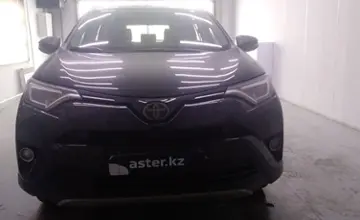 Toyota RAV4 2016 года за 17 400 000 тг. в Павлодар фото 2