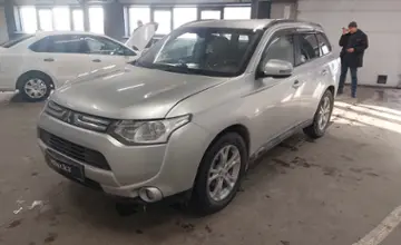 Mitsubishi Outlander 2013 года за 6 200 000 тг. в Астана фото 1