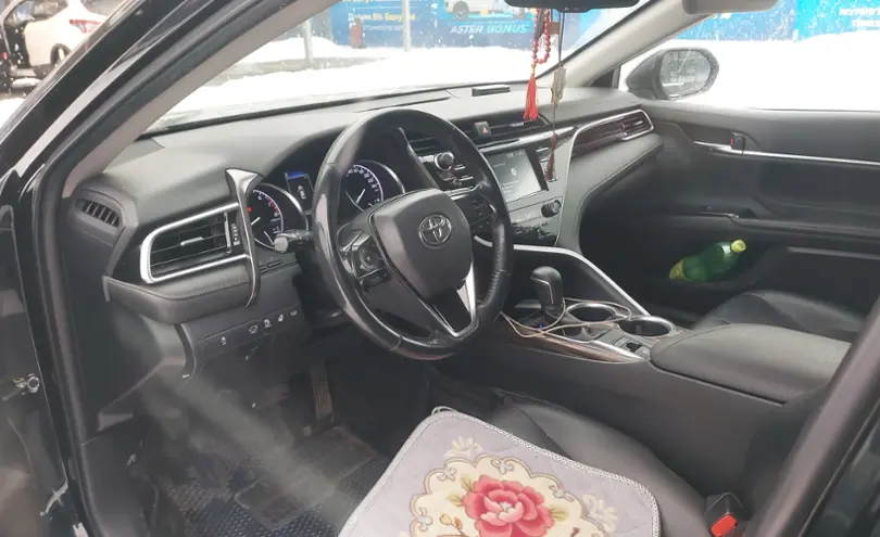 Toyota Camry 2020 года за 14 500 000 тг. в Алматы фото 5