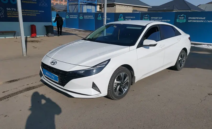 Hyundai Elantra 2023 года за 10 200 000 тг. в Шымкент