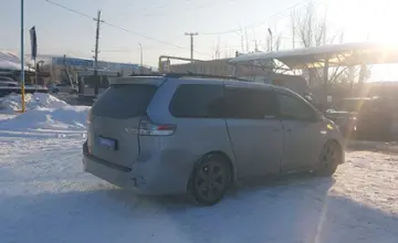 Toyota Sienna 2015 года за 15 800 000 тг. в Алматы фото 3