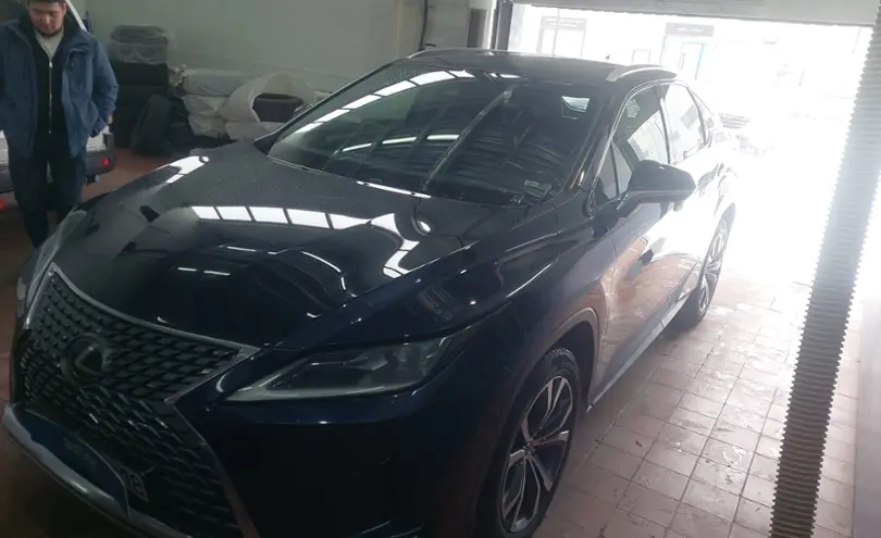 Lexus RX 2019 года за 23 000 000 тг. в Астана