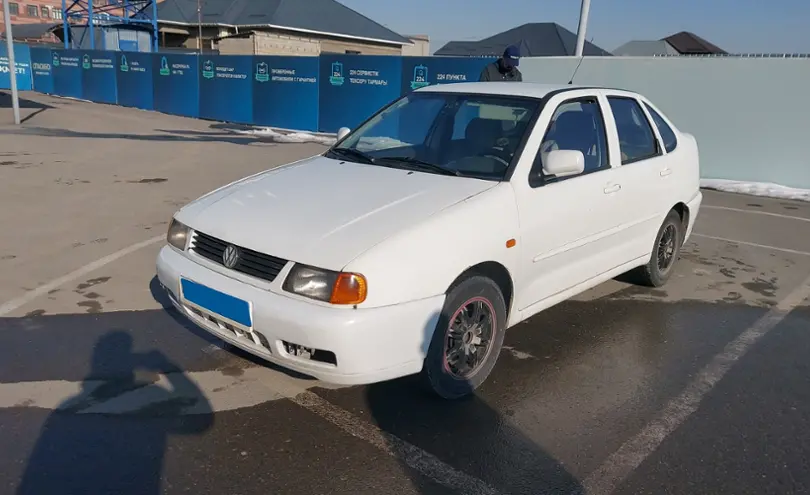 Volkswagen Polo 1999 года за 900 000 тг. в Шымкент