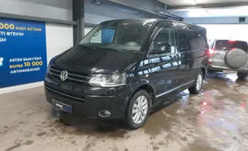 Volkswagen Multivan 2015 года за 16 000 000 тг. в Астана фото 1