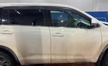 Toyota Highlander 2015 года за 17 000 000 тг. в Астана фото 4