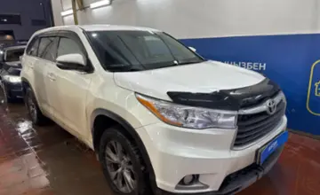 Toyota Highlander 2015 года за 17 000 000 тг. в Астана фото 3