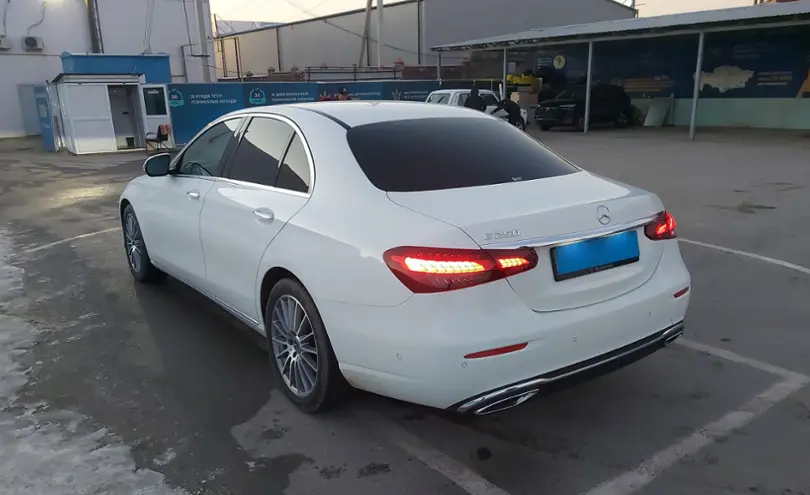 Mercedes-Benz E-Класс 2022 года за 28 000 000 тг. в Шымкент фото 4