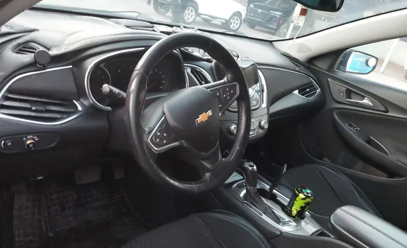 Chevrolet Malibu 2018 года за 8 500 000 тг. в Шымкент фото 5