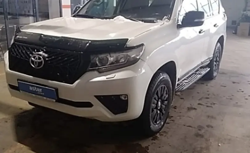 Toyota Land Cruiser Prado 2016 года за 16 500 000 тг. в Караганда