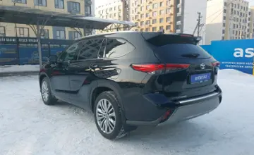 Toyota Highlander 2023 года за 28 000 000 тг. в Алматы фото 4