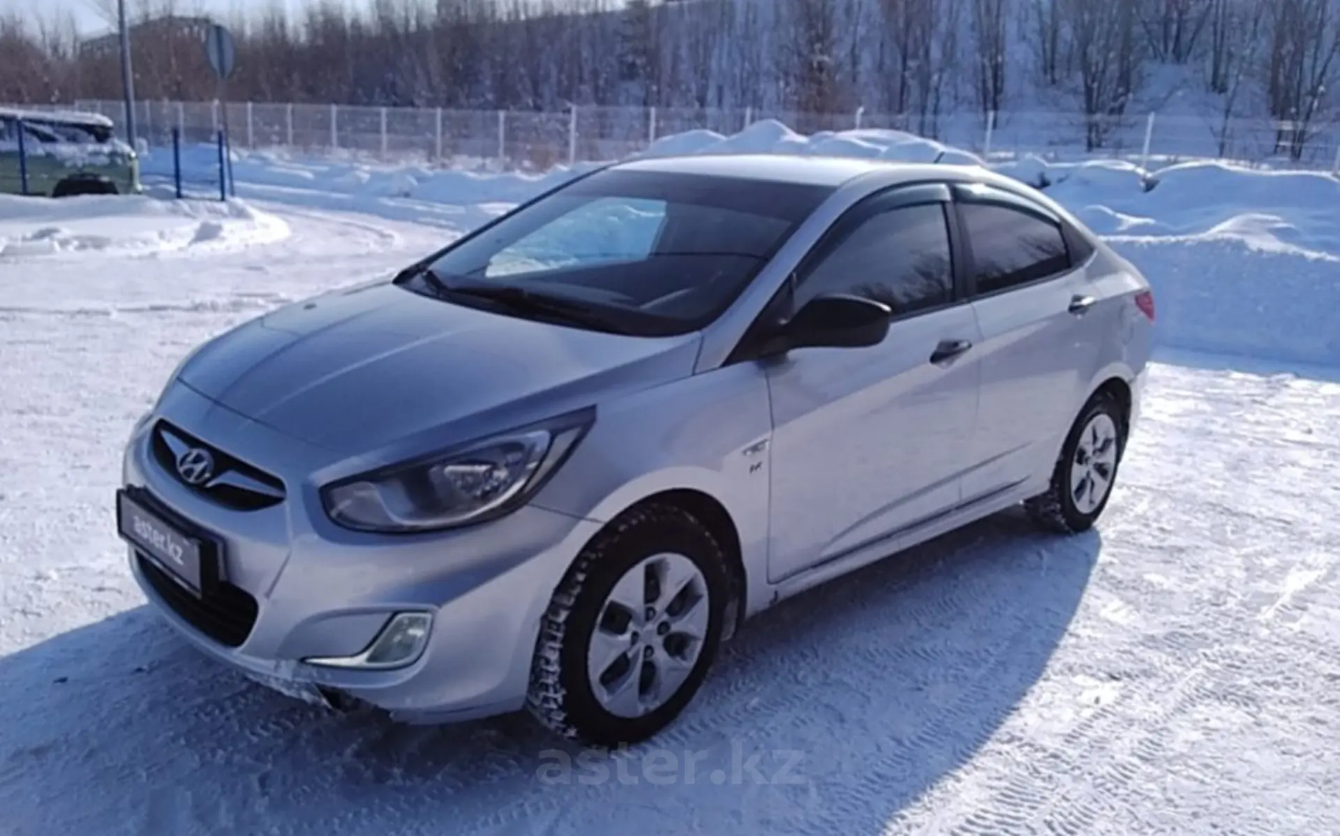 Hyundai Solaris 2013