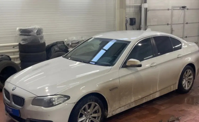 BMW 5 серии 2014 года за 8 300 000 тг. в Астана