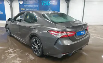 Toyota Camry 2020 года за 14 000 000 тг. в Астана фото 4