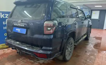 Toyota 4Runner 2020 года за 23 000 000 тг. в Астана