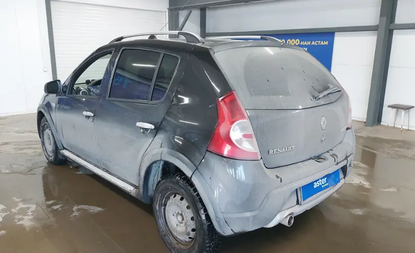 Renault Sandero 2014 года за 4 000 000 тг. в Астана фото 4