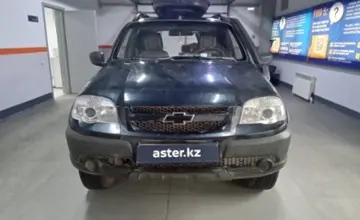 Chevrolet Niva 2014 года за 3 300 000 тг. в Уральск фото 2