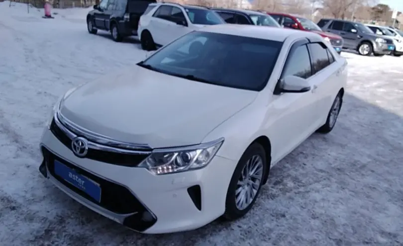 Toyota Camry 2015 года за 10 000 000 тг. в Актобе