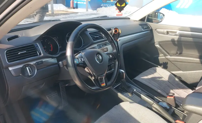 Volkswagen Passat 2016 года за 7 500 000 тг. в Алматы фото 5