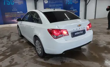 Chevrolet Cruze 2015 года за 5 300 000 тг. в Астана фото 4