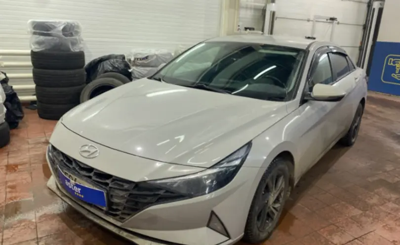 Hyundai Elantra 2022 года за 9 200 000 тг. в Астана