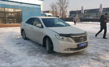 Toyota Camry 2014 года за 8 500 000 тг. в Алматы фото 2