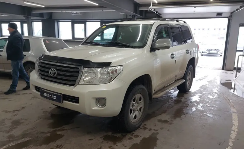 Toyota Land Cruiser 2013 года за 23 500 000 тг. в Астана