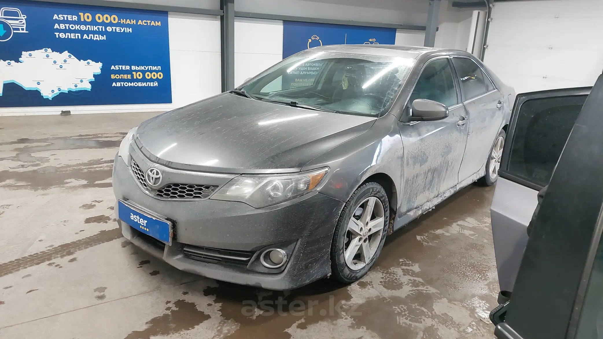 Toyota Camry 2014