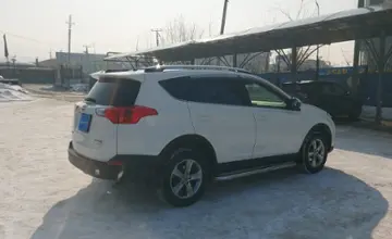 Toyota RAV4 2015 года за 10 000 000 тг. в Алматы фото 3