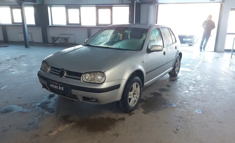 Volkswagen Golf 2001 года за 2 000 000 тг. в Астана