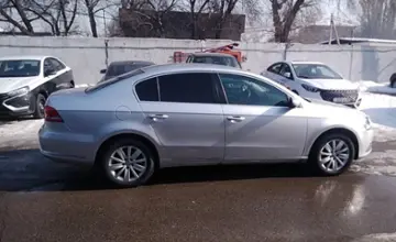 Volkswagen Passat 2014 года за 6 800 000 тг. в Алматы фото 4