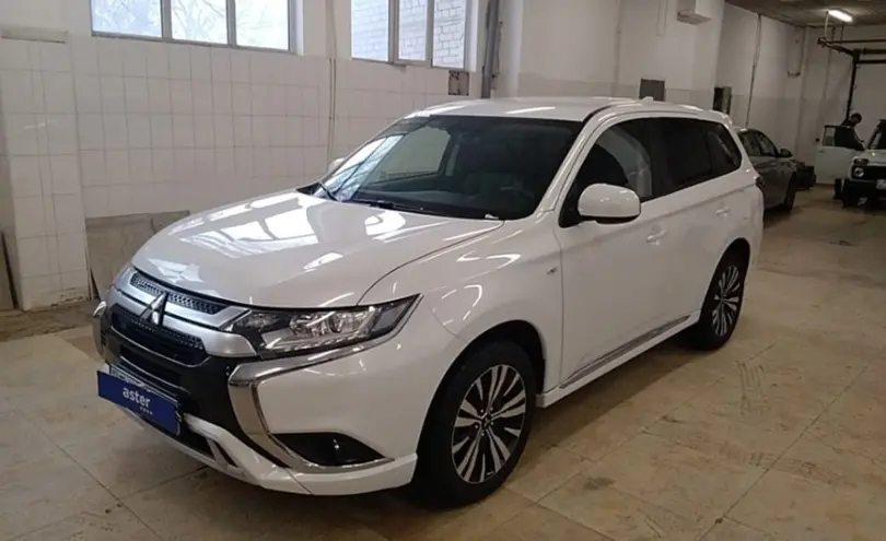 Mitsubishi Outlander 2022 года за 10 000 000 тг. в Актобе