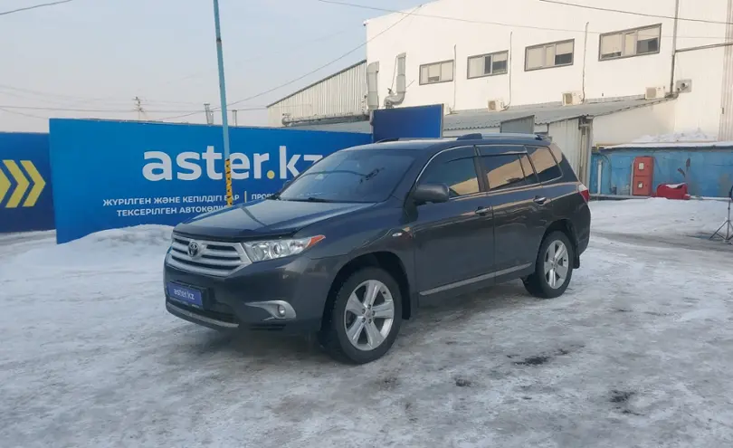 Toyota Highlander 2013 года за 14 000 000 тг. в Алматы