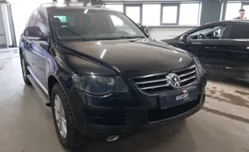 Volkswagen Touareg 2007 года за 6 500 000 тг. в Астана фото 2